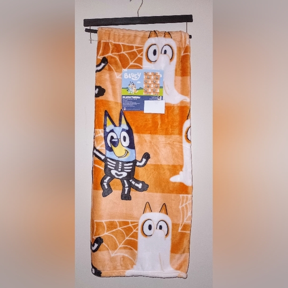 Disney Other - Halloween Bluey Blanket